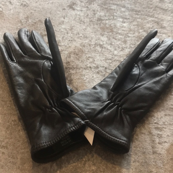 Accessories - Woman leather gloves